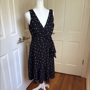 Stunning silhouette WHBM dress